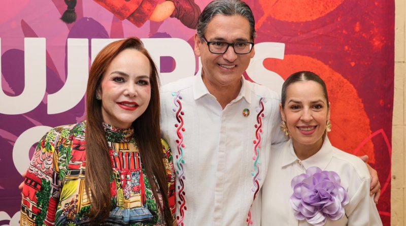 Erasmo reconoce liderazgo femenino en Foro “Mujeres de Cambio”, asiste Carmen Lilia
