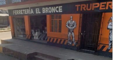 Matan a balazos a empresario y su esposa en Ixhuatlán del Café, Veracruz; los presuntos agresores lograron huir